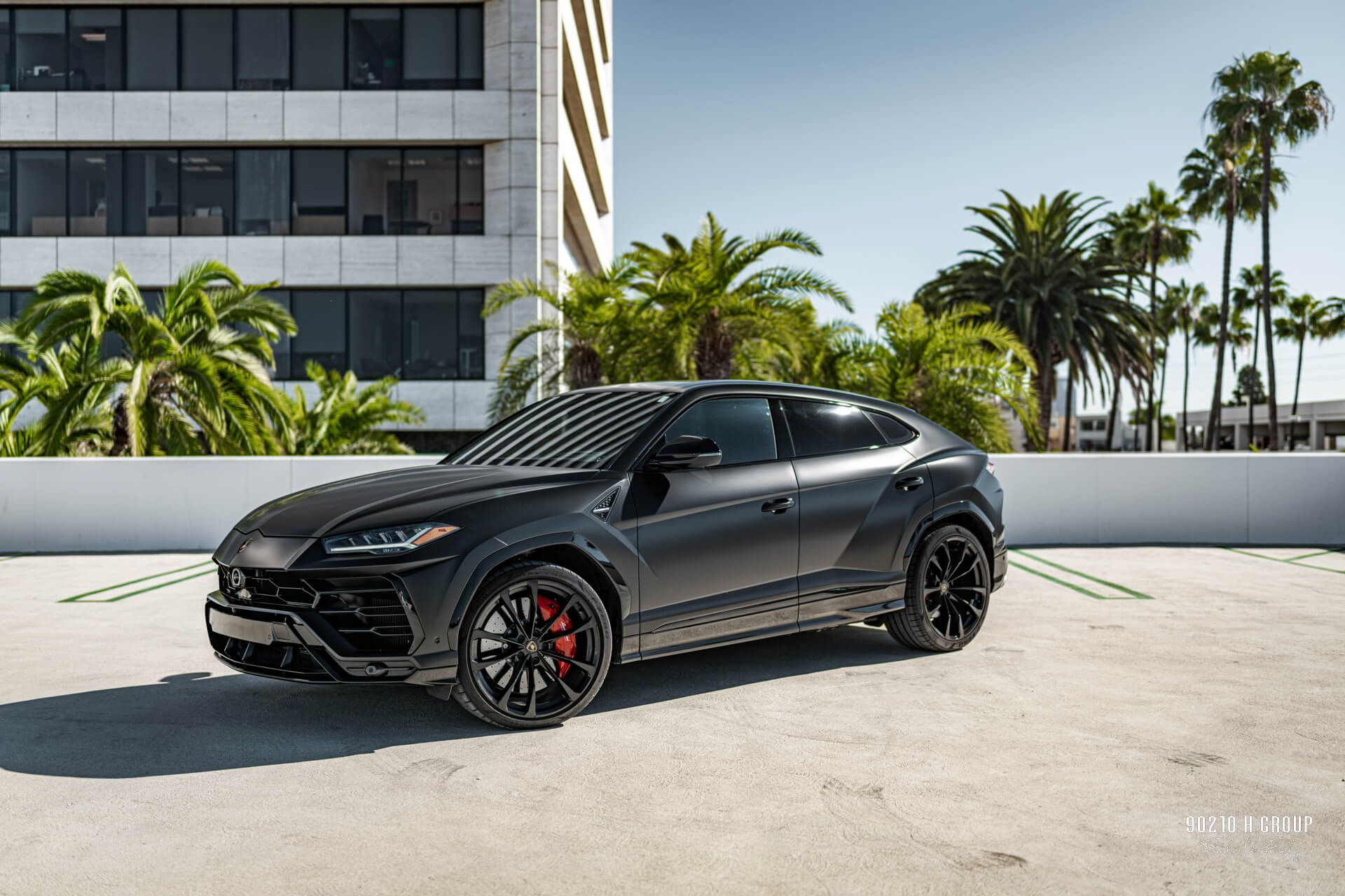 Black Lamborghini Urus 2026